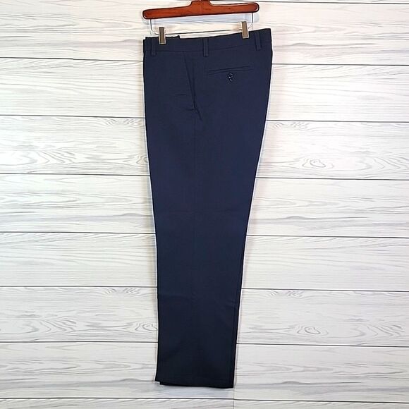 Dockers straight fit ultimate chinos in Navy Size 36X32 - Picture 1 of 14
